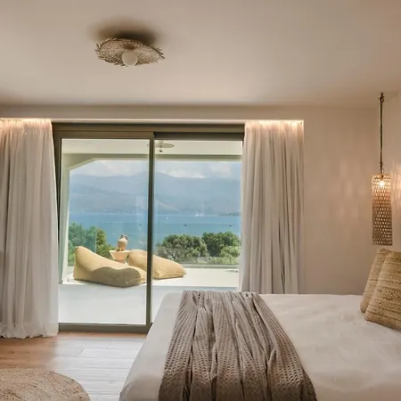 Sensi Villa Lixouri