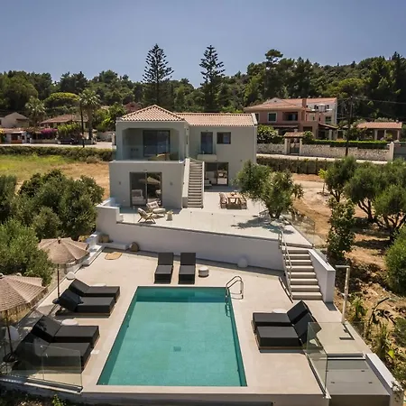 Sensi Villa Lixouri